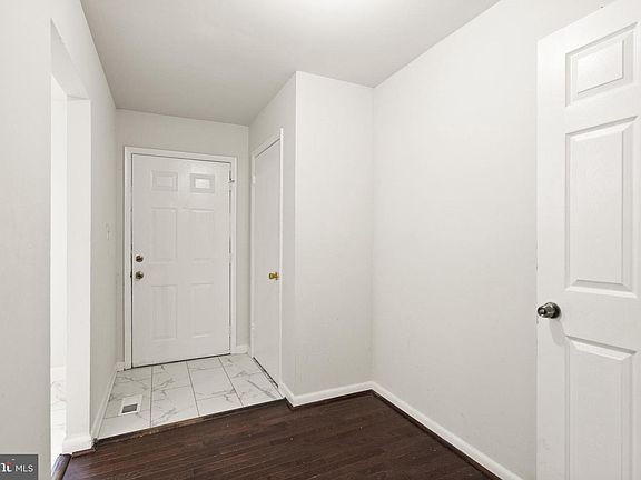 3rd image of 4332 Eileen Ct