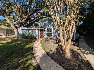 10123 Leisure Ln N, Jacksonville, FL 32256