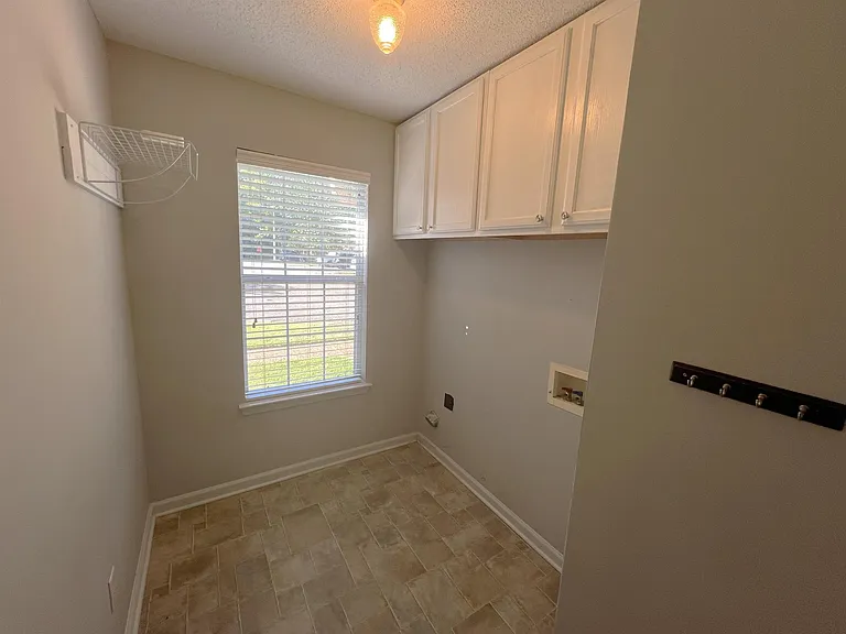 1168 Clear Creek Rd — Photo 14
