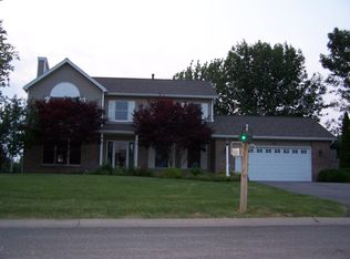 129 Rosebud Trl, Webster, NY 14580