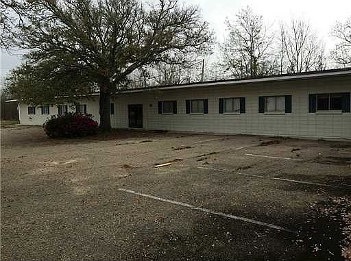 4th image of 5574 Gates Ave