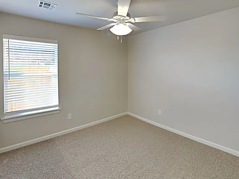 491 Hardesty Dr — Photo 10