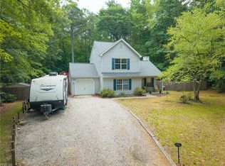 8269 Kitchener Dr, Gloucester, VA 23061