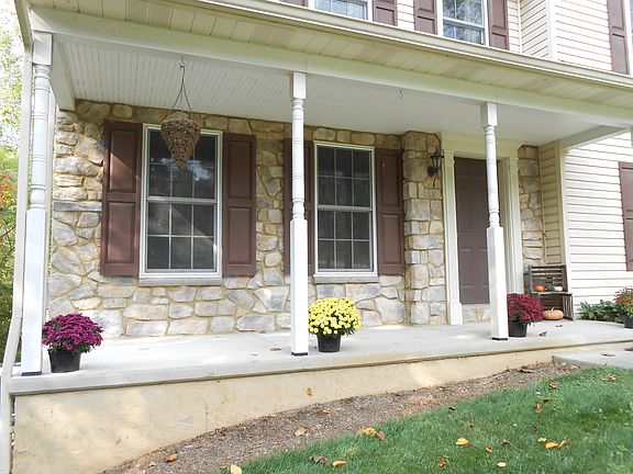 3rd image of 447 Martic Heights Dr