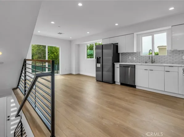 4453 Colfax Ave, Studio City, CA