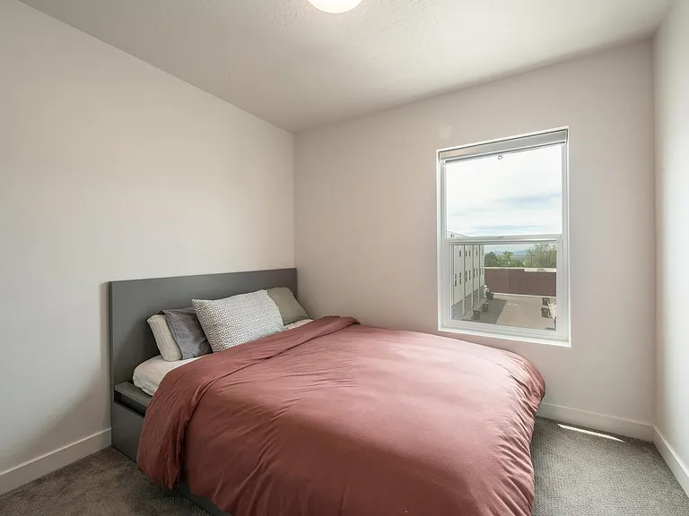 620 N Orchard Dr #9 — Photo 17