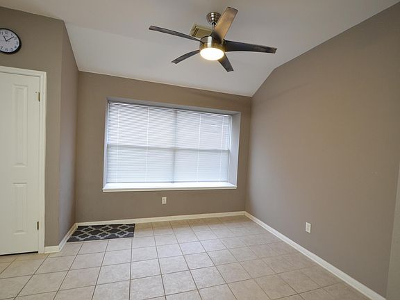 5th image of 108 Ambrose Dr