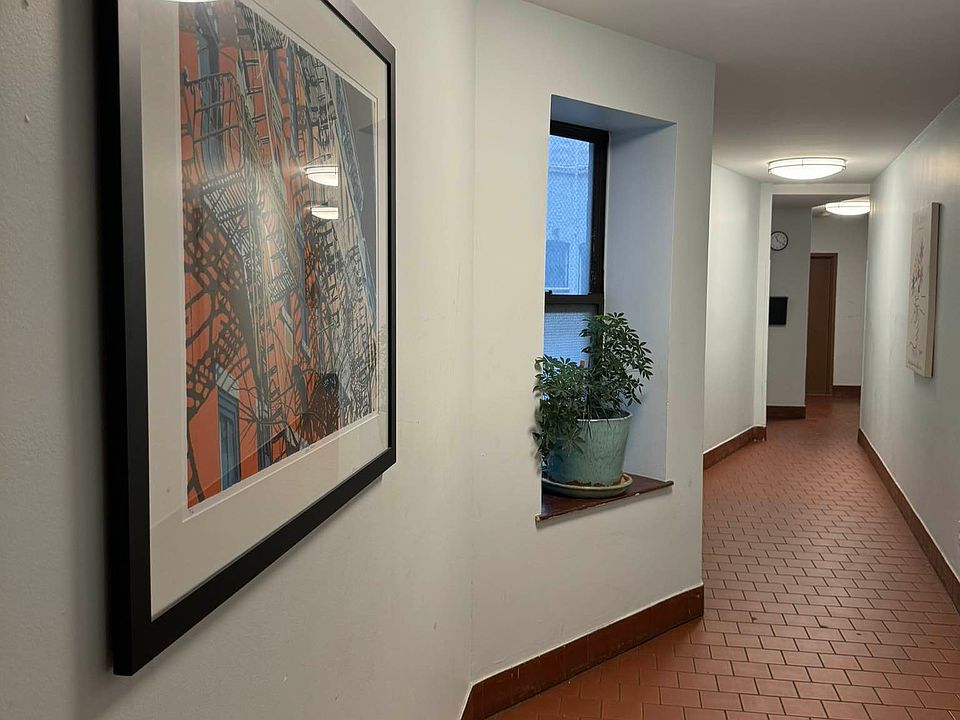 1st image of 309 E 105th St #2