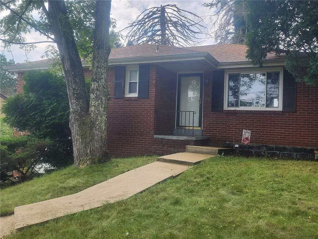 4721 Tomer Dr photo 1