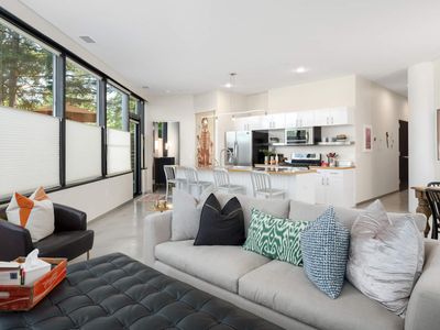 5601 Smetana Dr Unit 113, Minnetonka, MN, 55343