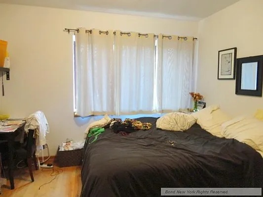 Rented by Bond New York | media 13