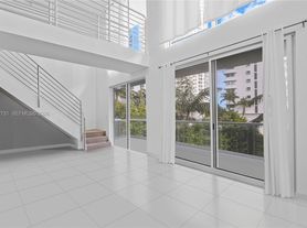 6362 Collins Ave, Miami Beach, FL