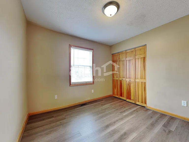 715 Justin Ct — Photo 18