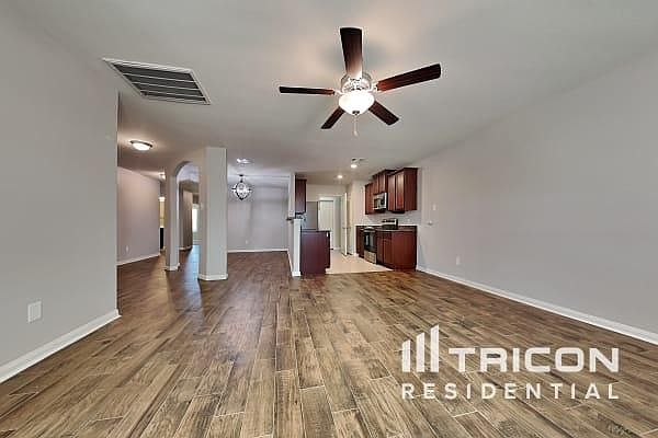 1st image of 25038 Harris Dr