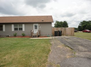 125 N Calkey St, Diamond, IL 60416