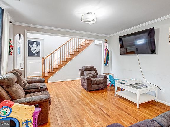 3rd image of 14333 Birchdale Ave