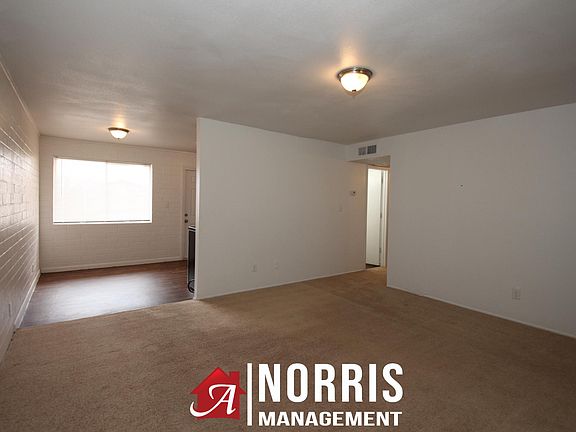 2nd image of 702 W 11th St #D