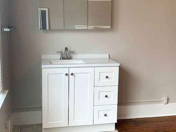5th image of 406 Linden Ave APT 8