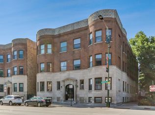 923 W Addison St #3A, Chicago, IL 60613
