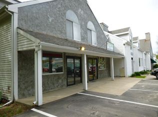125 Main St N APT 8B, Woodbury, CT 06798