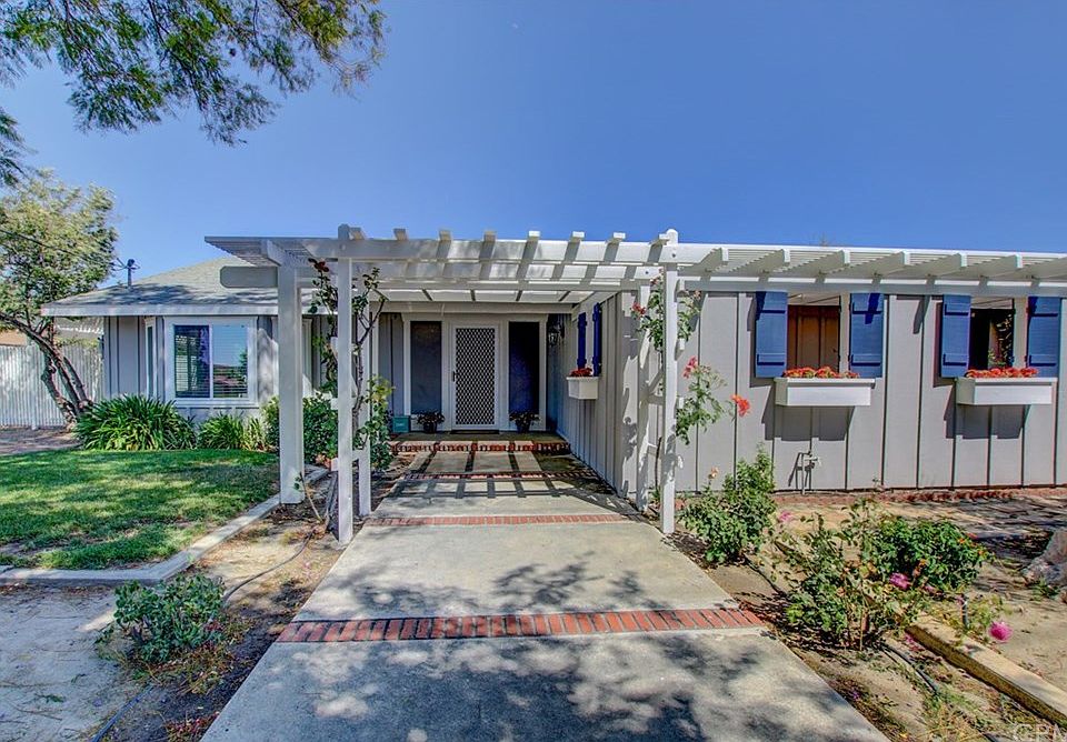 1st image of 240 N Soboba St