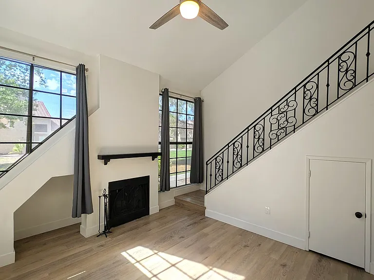 602 N May St #67 — Photo 6