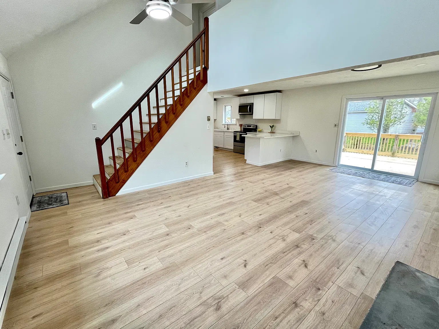 4 bed, 1450 sqft, $2,400 — Photo 2