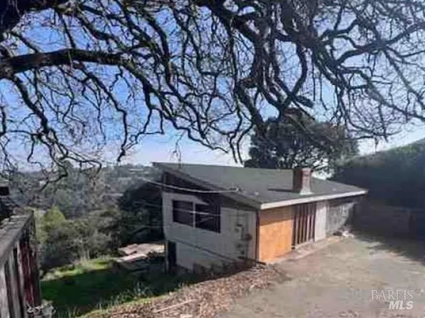 355 Grandview Ave, Novato, CA 94945