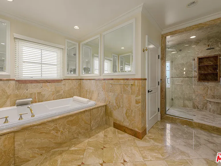 204 Foothill Rd — Photo 18