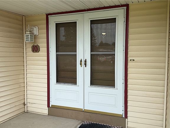 3rd image of 10 Lightwood Ln