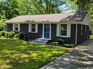 4109 Oak Forest Dr, Charlotte, NC 28215