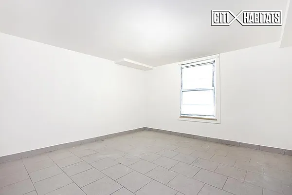 Rented by Citi Habitats | media 12