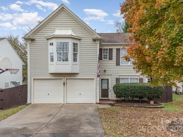 5106 Bentgrass Run Dr, Charlotte, NC 28269