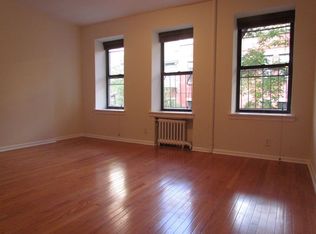 242 W 16th St APT 2F, New York, NY 10011