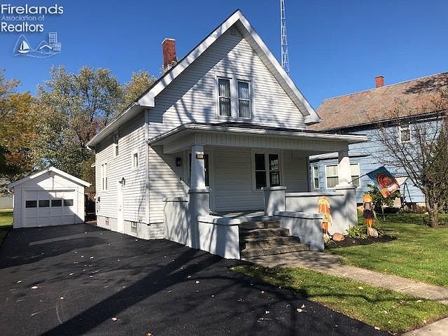 1st image of 434 Hedges St