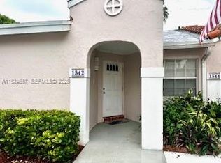 1542 Springside Dr, Fort Lauderdale, FL 33326