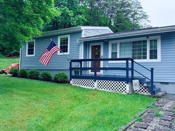 166 Coras Way, White Sulphur Springs, WV 24986