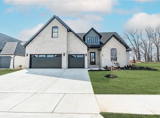 504 SW Autumn Hills Rd, Bentonville, AR 72712