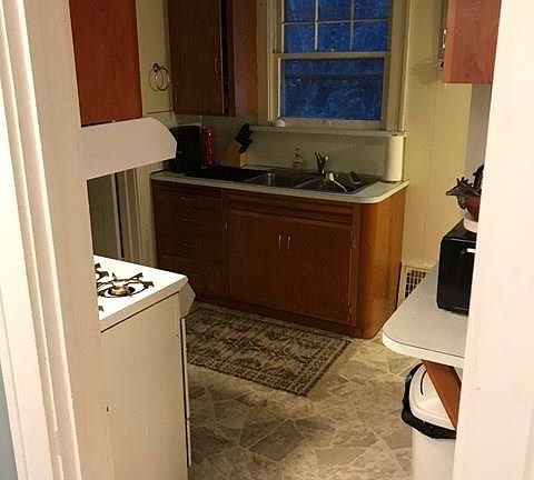 4th image of 1120 N Wooster Ave