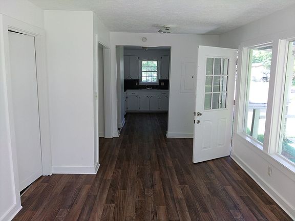 2nd image of 602 Bryant St