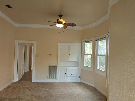 2nd image of 517 18th St #A