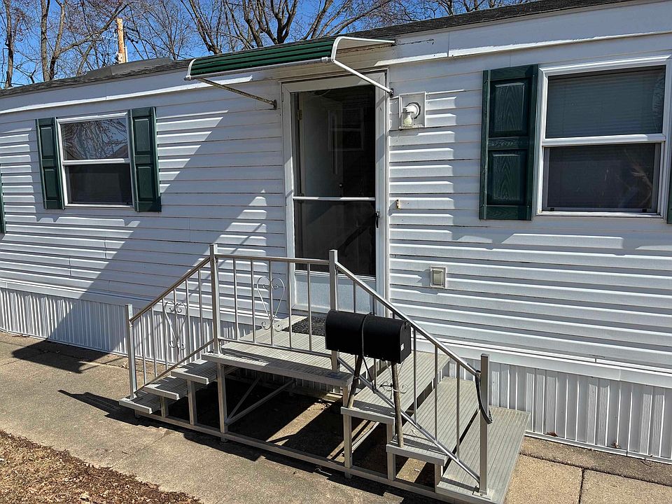 1st image of 73 Redwing Ln