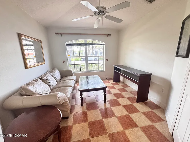 1315 Coconut Palm Cir — Photo 5
