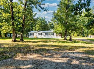 725 Magnolia Park Rd, Dry Prong, LA 71423