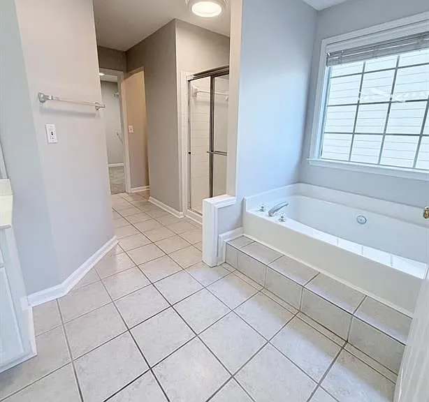 2523 Alvecot Cir SE — Photo 22