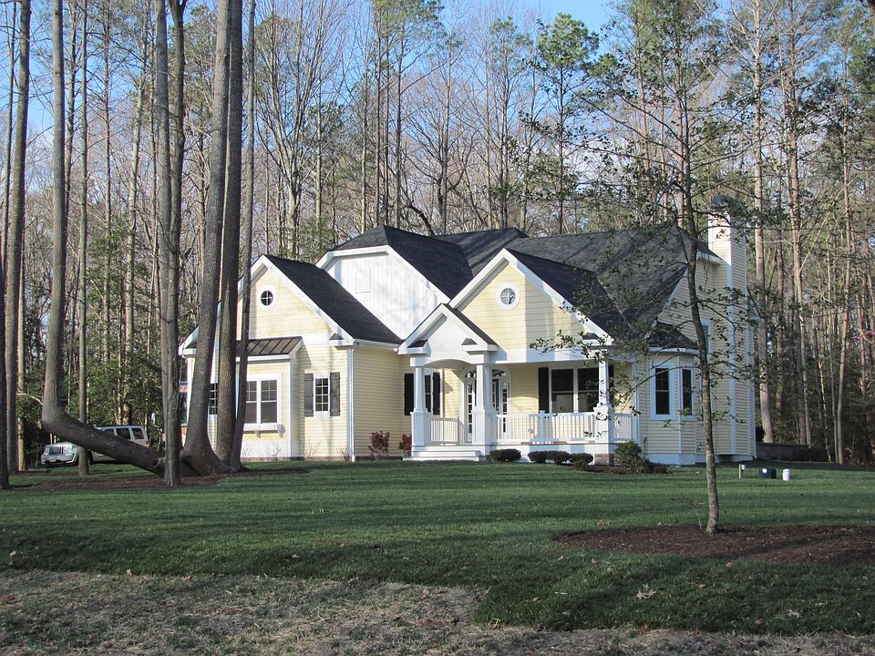 1st image of 32574 Woods Ct
