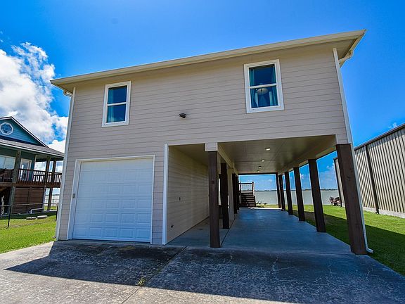 3rd image of 1486 W Bayshore Dr