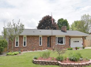 56845 Warrior Ct, Three Rivers, MI 49093