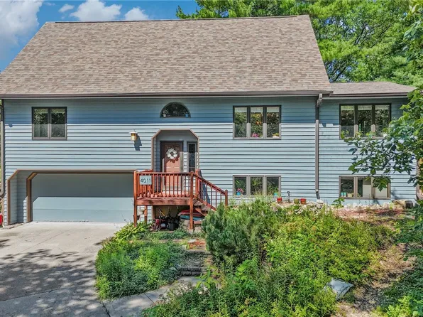 4011 Dawes Dr, Ames, IA 50010