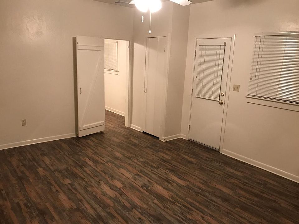 1st image of 448 N 2nd Ave